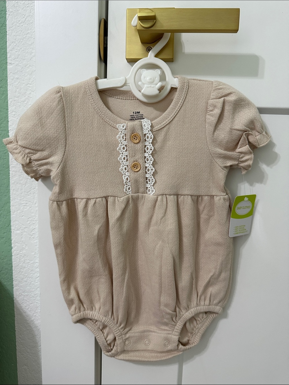 Amazon Kids One-Piece Beige Lace Button Romper